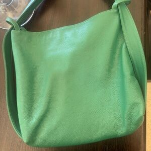 Kelly Green Italian leather tote/backstaps handbag